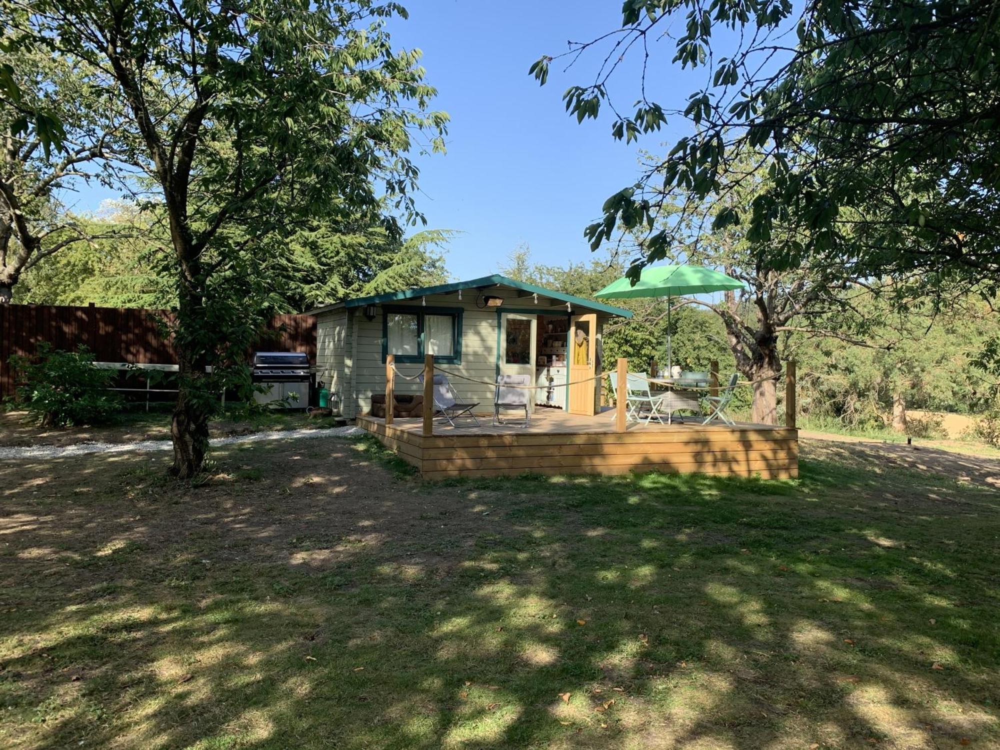 Truly Kentish Holiday Lets Teynham Exterior photo